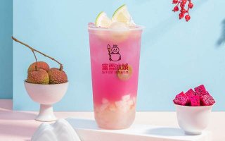 营养健康+时尚个性+四季热销=蜜雪冰城