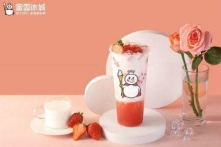 蜜雪冰城一天的营业额有多少钱真正吸金