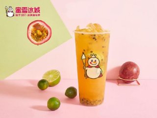 饮品加盟哪家好-蜜雪冰城加盟店生意火爆!